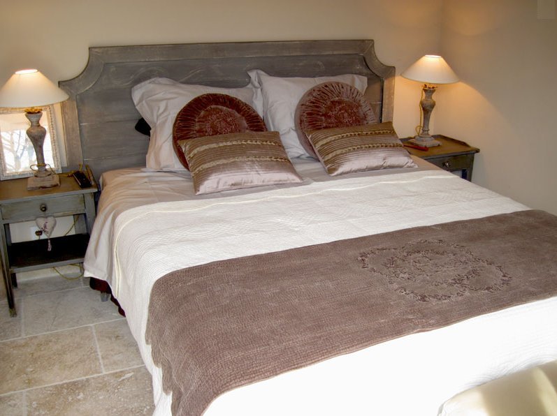 Chambres  coucher, cration Mas de Curebourg,